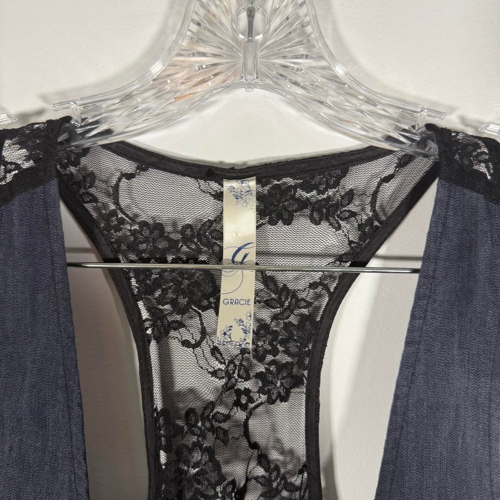 y2k mini vest with lace back - Picture 3 of 6